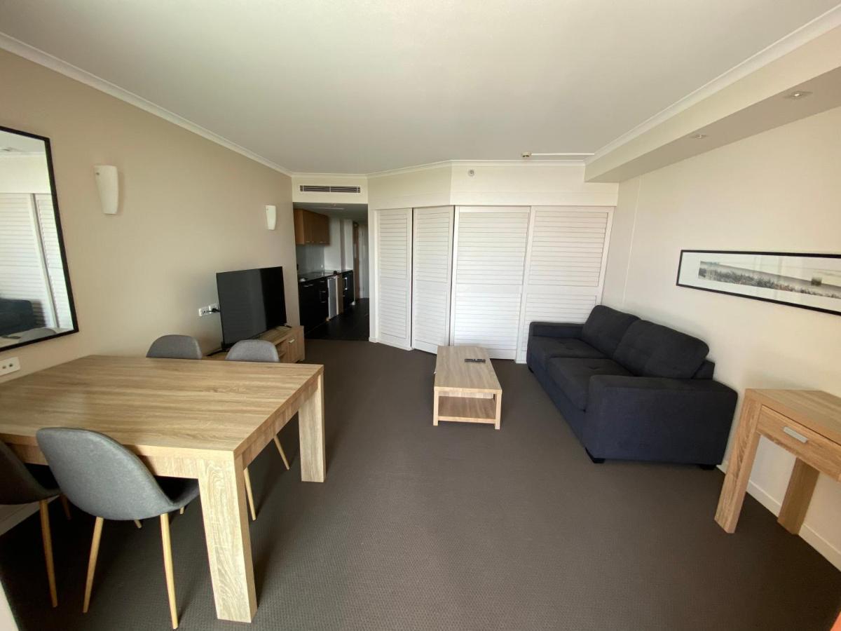 Pelican Waters Resort One Bedroom Apartment Buitenkant foto